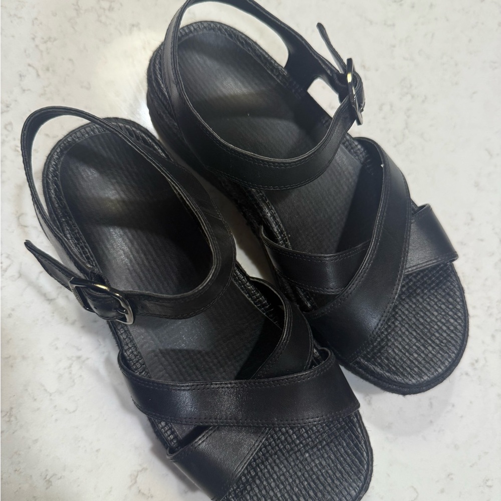 Vionic Strappy Black Platform Sandals- Leather - image 5